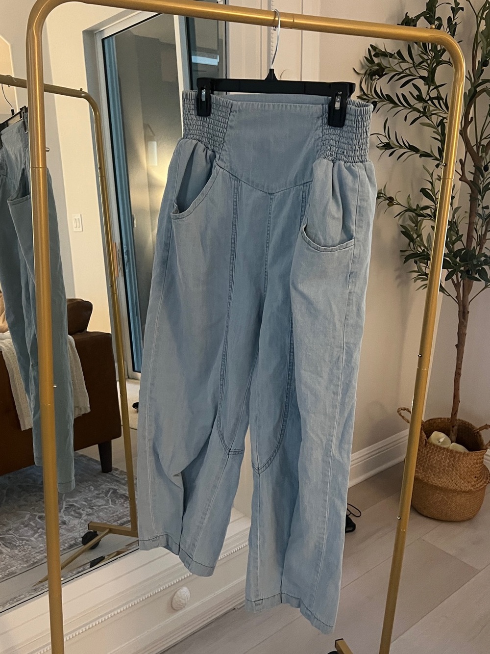 Light Wash Wide Leg Jeans Pants with Smocked Waist